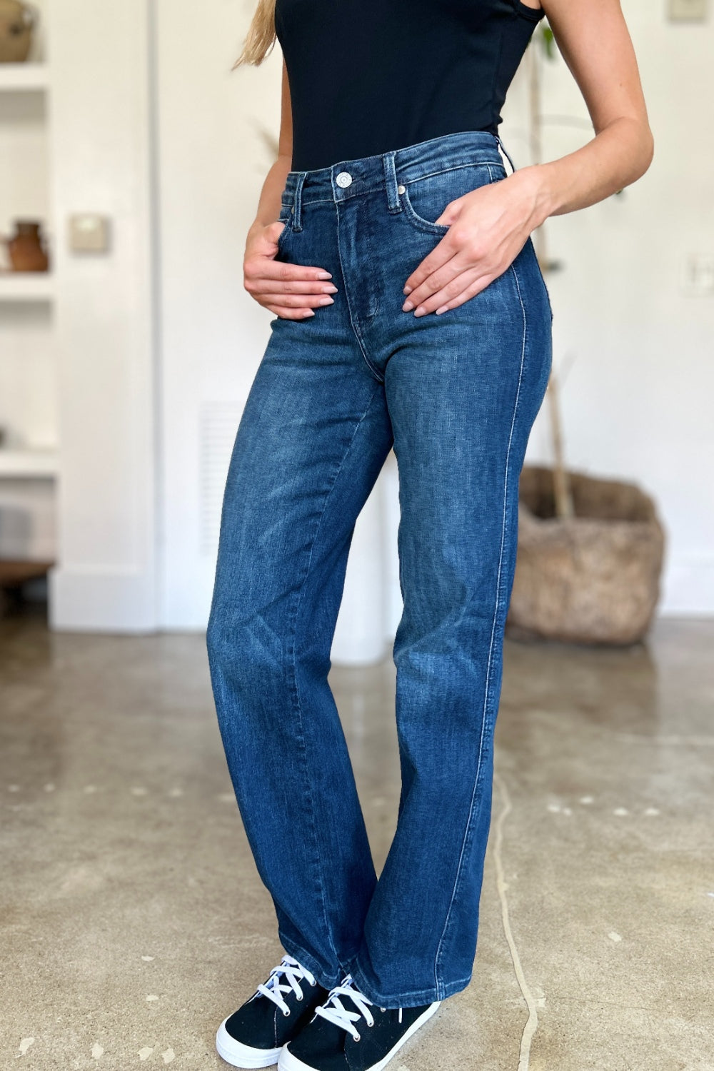 Judy Blue Full Size Tummy Control Straight Leg Jeans